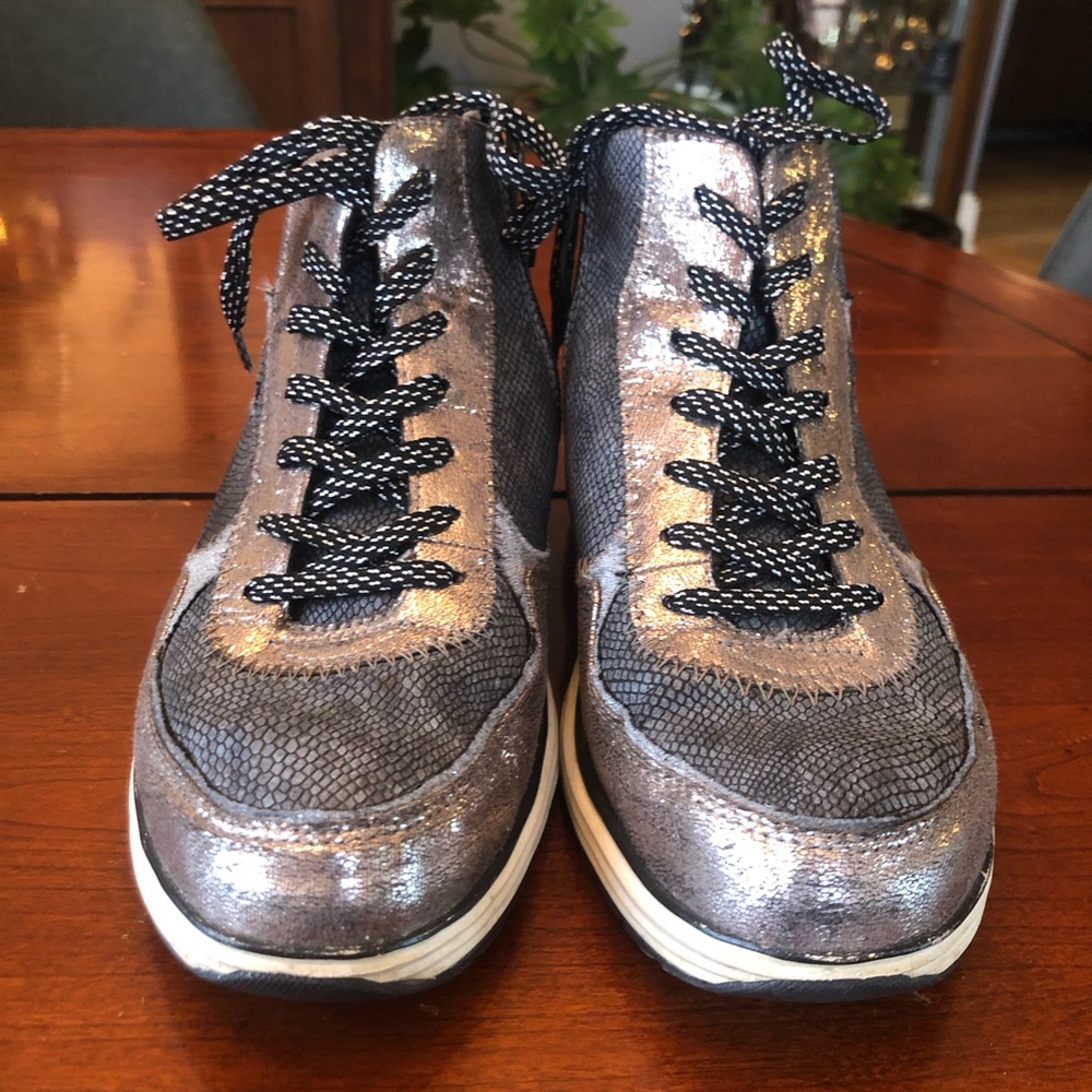 Tamaris Metallic Sneakers 38/8 - Picture 2 of 10
